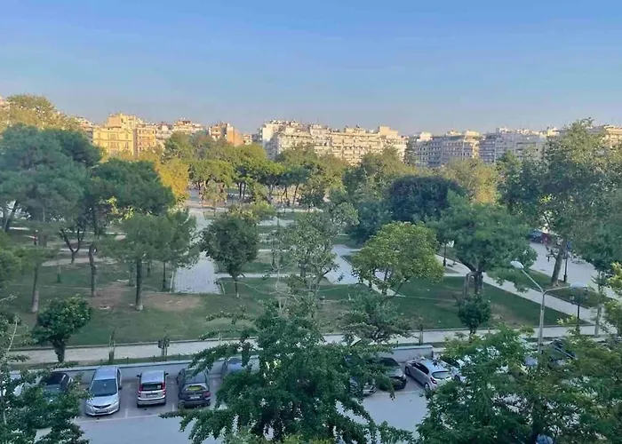 Sofmare City Apartment