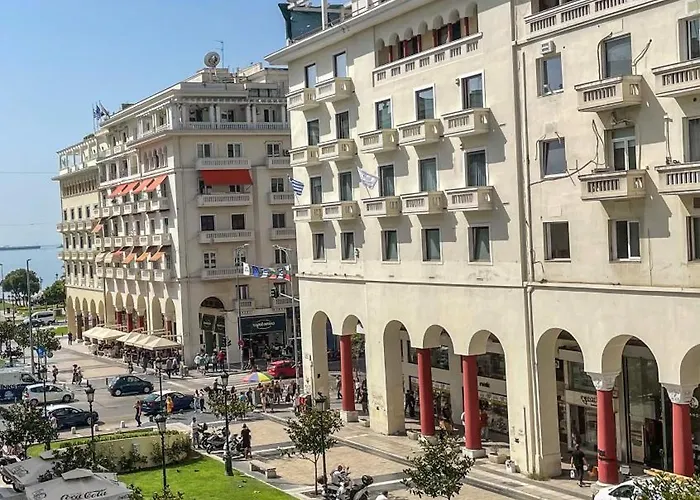 Sofmare City Apartment